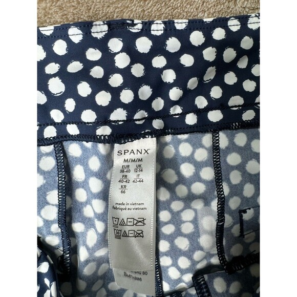 SPANX Women Navy Pantited Dot Sunshine 4" Shorts Size M,NEW - Picture 12 of 15
